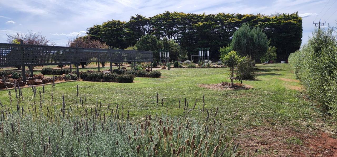 New Horizons Farm Stay Smeaton 外观 照片